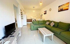 Quitet Two Bedroom Apartment With Private Garden Lukomorye D2