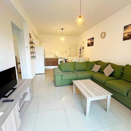 Quitet Two Bedroom Apartment With Private Garden Lukomorye D2 Karavas  Dış mekan fotoğraf