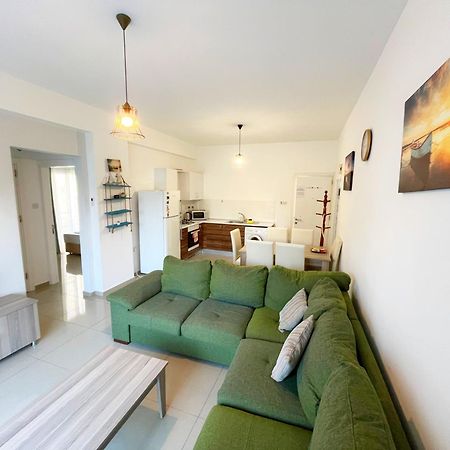 Quitet Two Bedroom Apartment With Private Garden Lukomorye D2 Karavas  Dış mekan fotoğraf